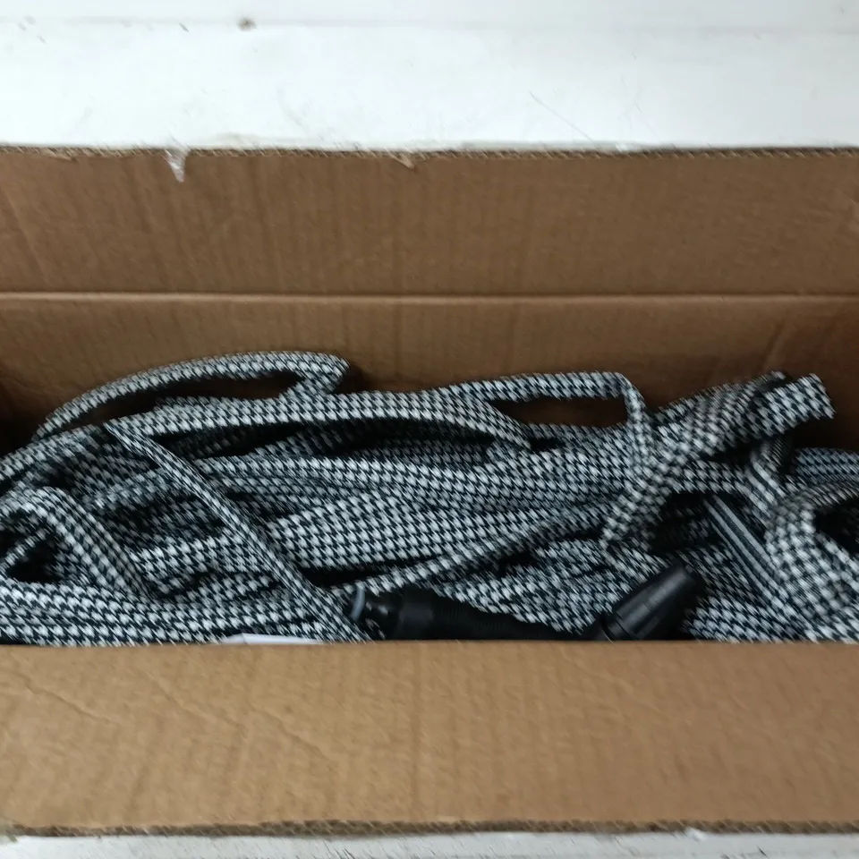 BERNINI PATTERNED HYDROHOSE BLACK