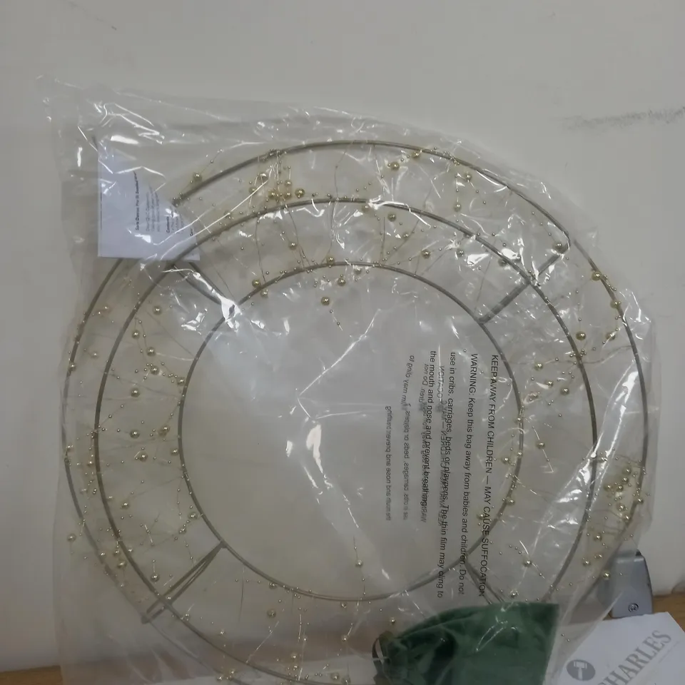 BOXED SARA DAVIES GOLD PRE-LIT BEADED WREATH