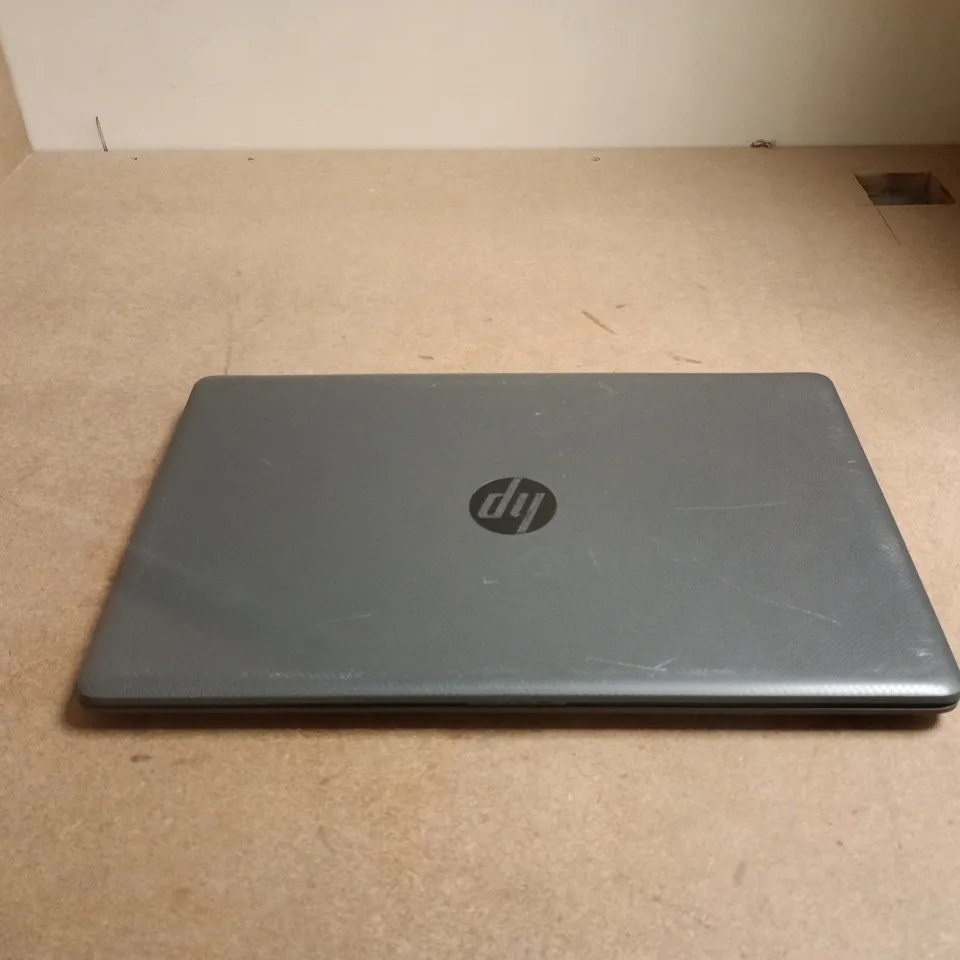HP 255 G7 LAPTOP