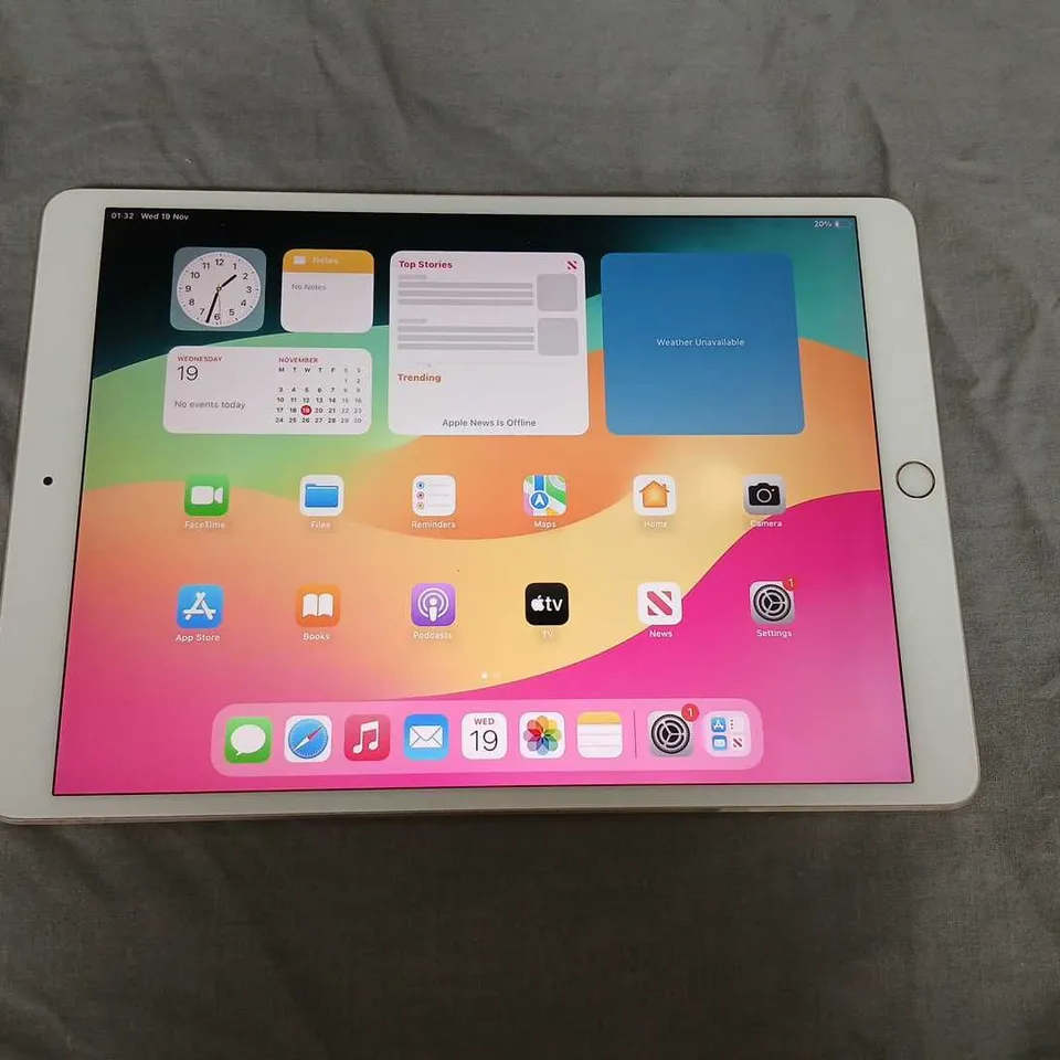 APPLE IPAD PRO 10.5-INCH (GOLD) 64GB – WI‑FI