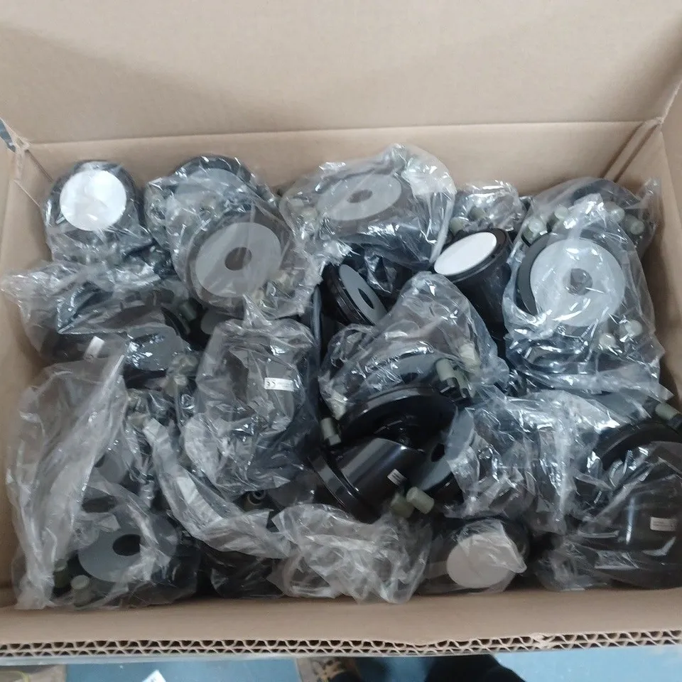APPROXIMATELY 50 UNBOXED CAR PHONE HOLDERS 