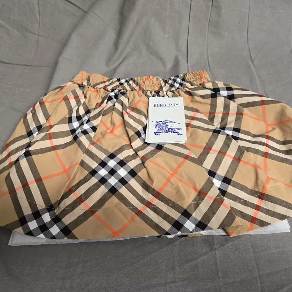 BURBERRY CHECK SKIRT SIZE 6 YEARS