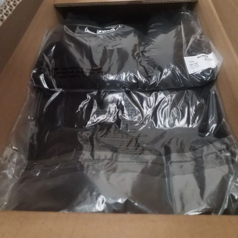 BOX CONTAINING APPROXIMATELY 9 BRAND NEW SIMPLY BE BLACK LYOCELL PLEAT DETAIL WIDE LEG JEANS - SIZE 14R