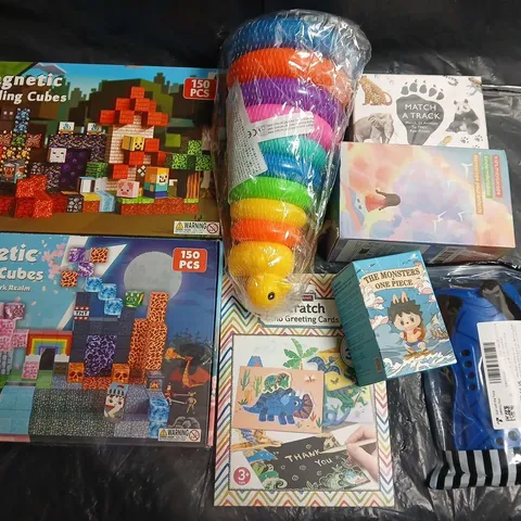 LOT OF APPROXIMATELY 15 ASSORTED TOYS AND GAMES TO INCLUDE MAGNETIC BUILDING CUBES, KIDS MICROSCOPE AND CONNECT 4