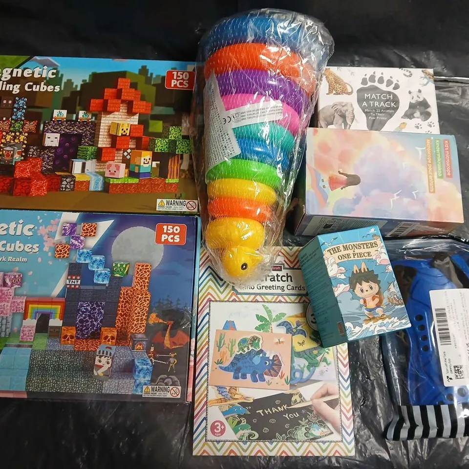 LOT OF APPROXIMATELY 15 ASSORTED TOYS AND GAMES TO INCLUDE MAGNETIC BUILDING CUBES, KIDS MICROSCOPE AND CONNECT 4