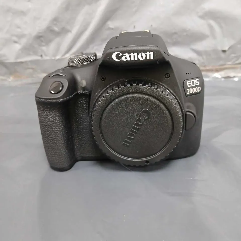 BOXED CANON EOS 2000D SLR BLACK CAMERA  RRP £589.99