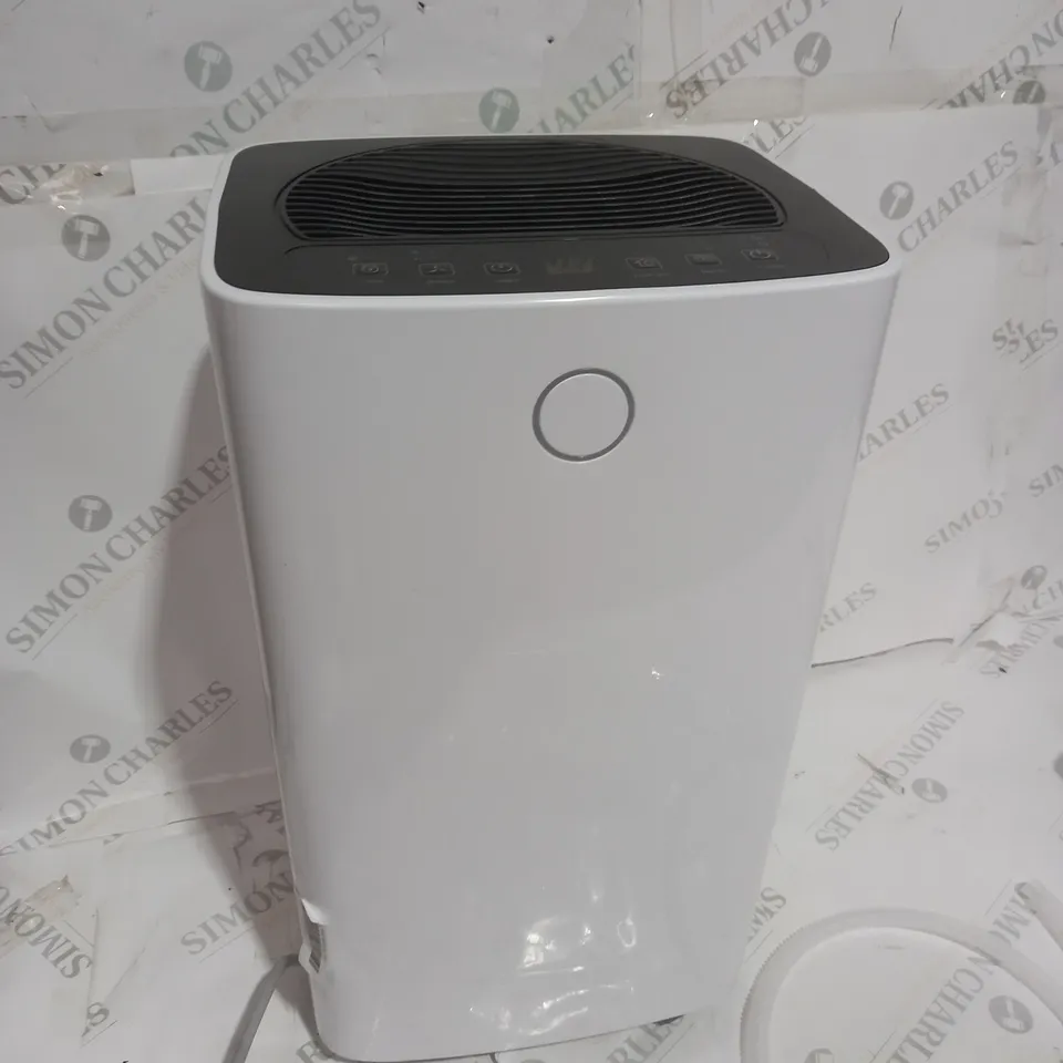 OUTLET 12L DEHUMIDIFIER WITH 2L WATER TANK AND TIMER