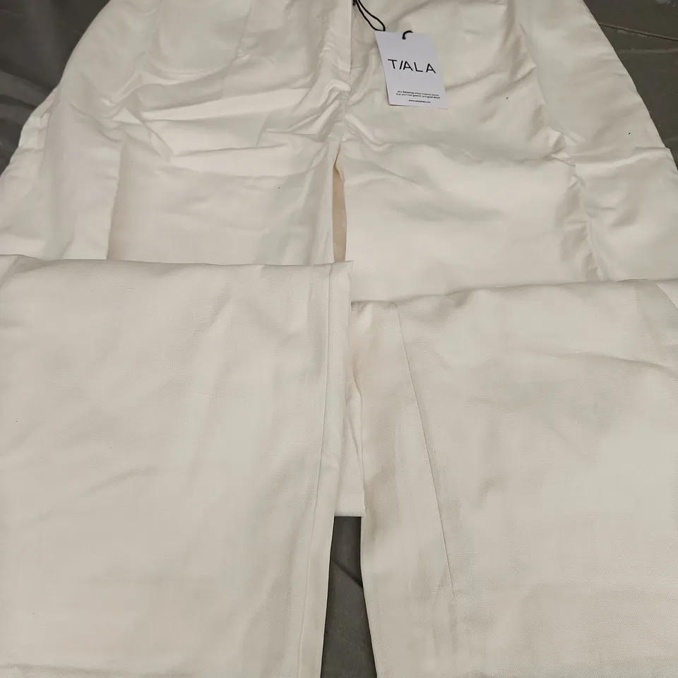 TALA WIDE LEG LINEN TROUSERS, COCONUT MILK - UK SIZE XL