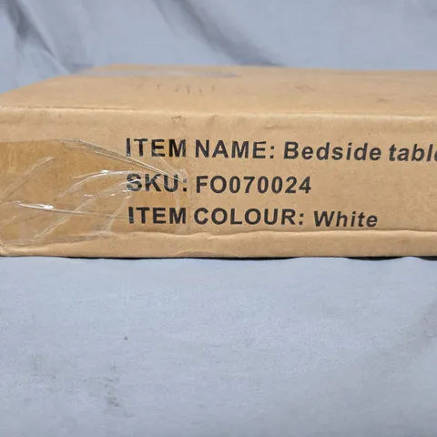 BEDSIDE TABLE – WHITE, FLAT-PACK