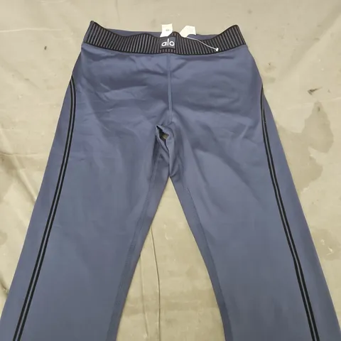 ALO YOGA PANTS NAVY SIZE XS