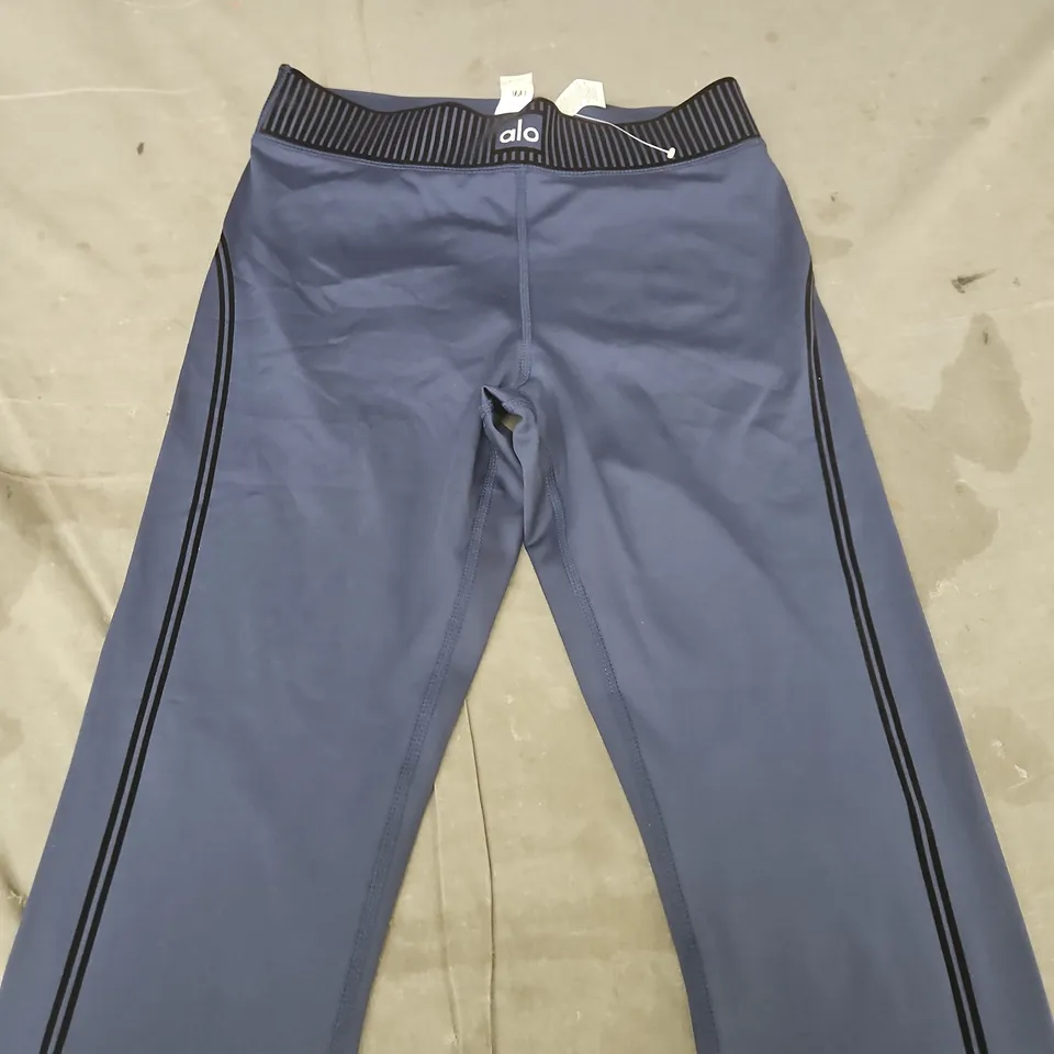 ALO YOGA PANTS NAVY SIZE XS
