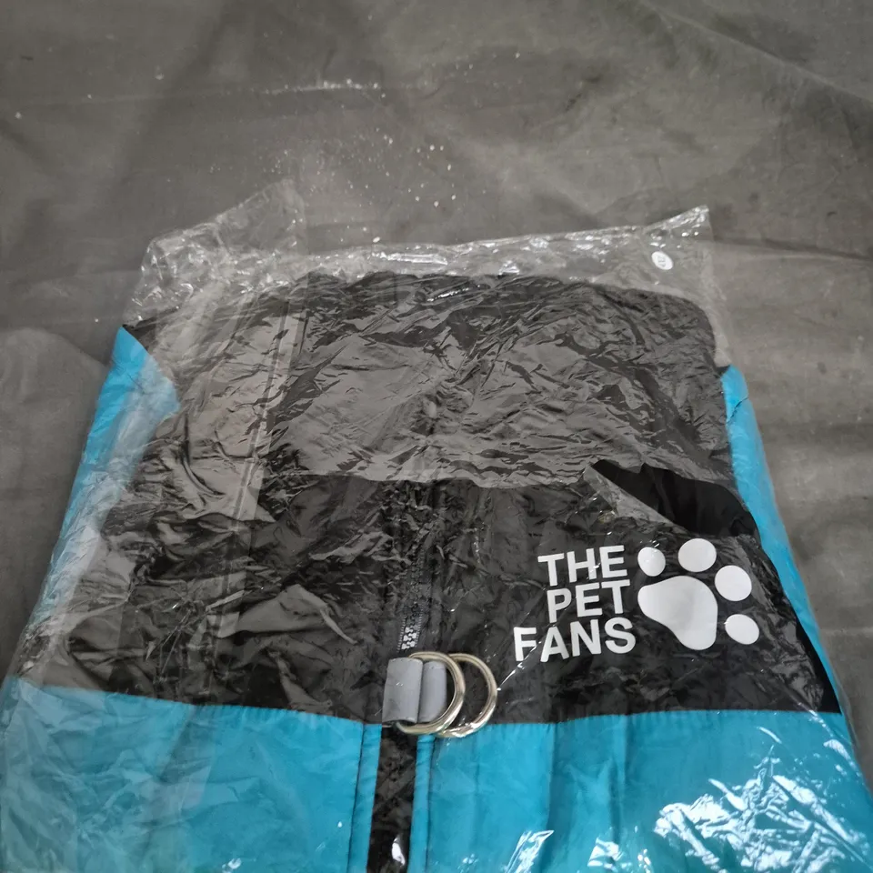 The Pet Fans dog coat – blue and black