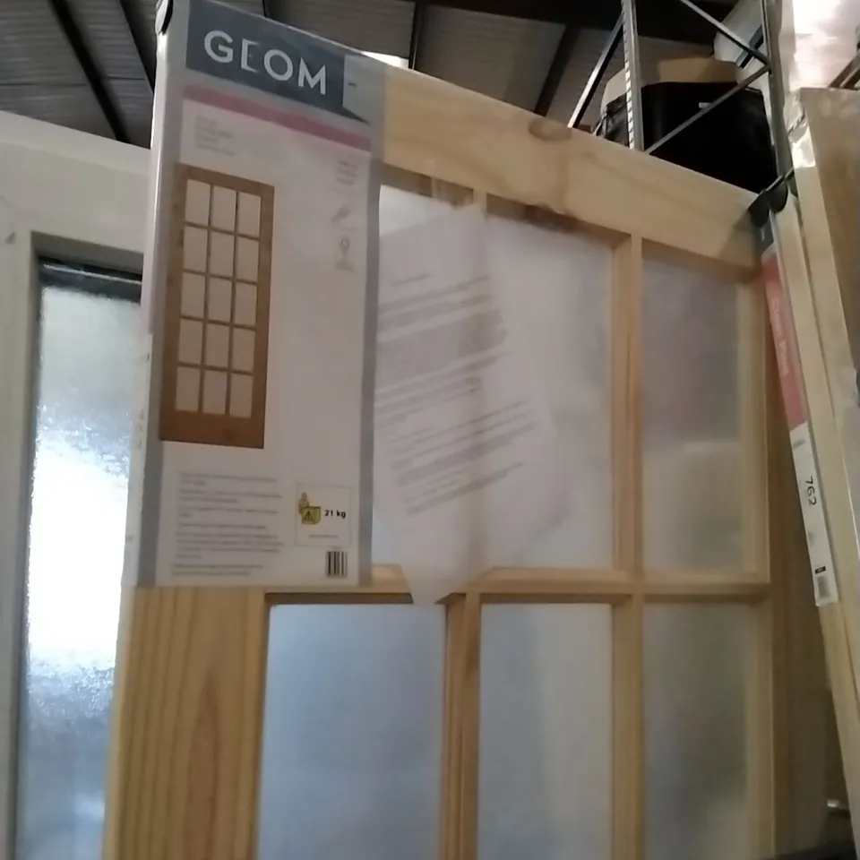 GEOM KNOTTY PINE 15 LITE GLAZED INTERNAL DOOR APPROXIMATELY 1981X762MM