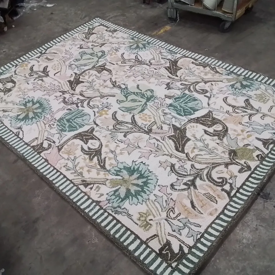 QUALITY DESIGNER AREA RUG - APPROXIMATELY 288X201CM