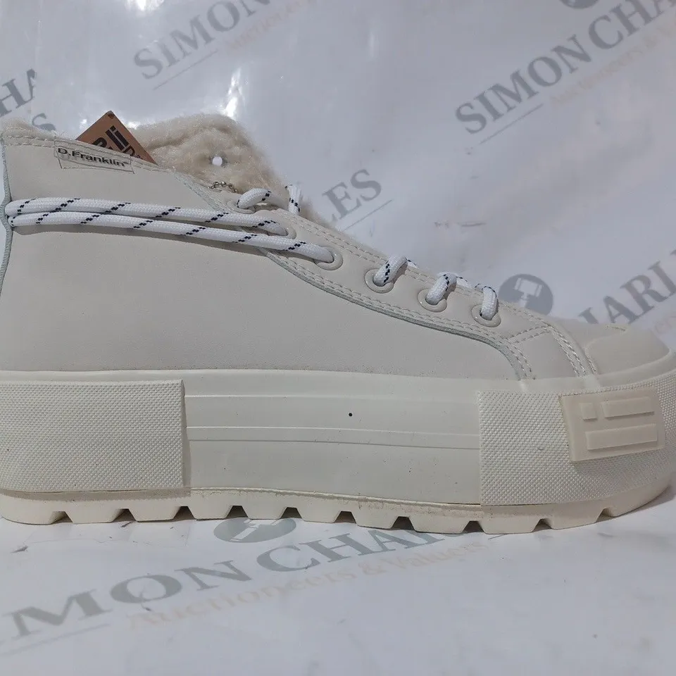 BOXED PAIR OF D.FRANKLIN ONE WAY SNEAKERS IN BEIGE EU SIZE 37