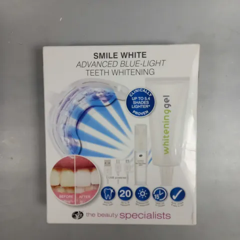 BOXED RIO SMILE WHITE ADVANCED BLUE-LIGHT TEETH WHITENING KIT
