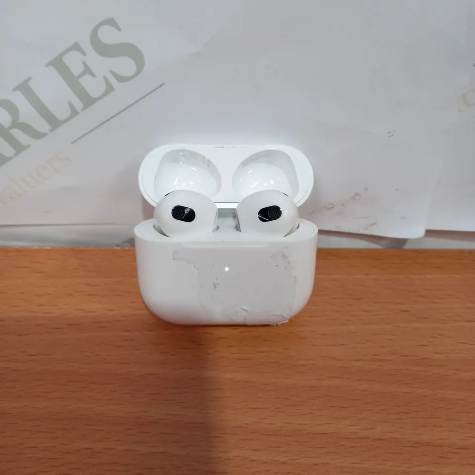 APPLE AIRPOD 3RD GENERATION