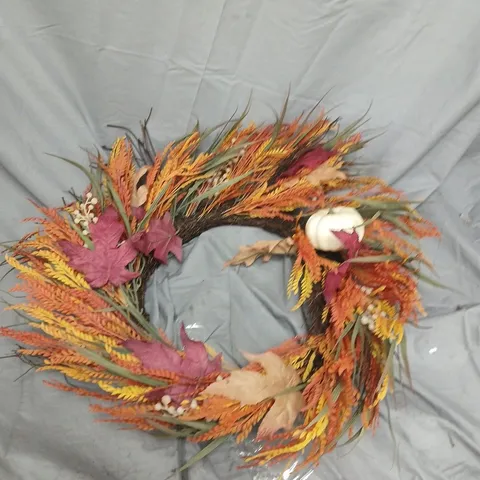 AUTUMN WREATH WITH DRIED LEAVES – DECORATIVE HOME DECOR