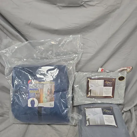 BOX OF APPROXIMATELY 10 HOUSEHOLD ITEMS TO INCLUDE SHEETS, DUVET COVER SET AND BLANKET HOODIES