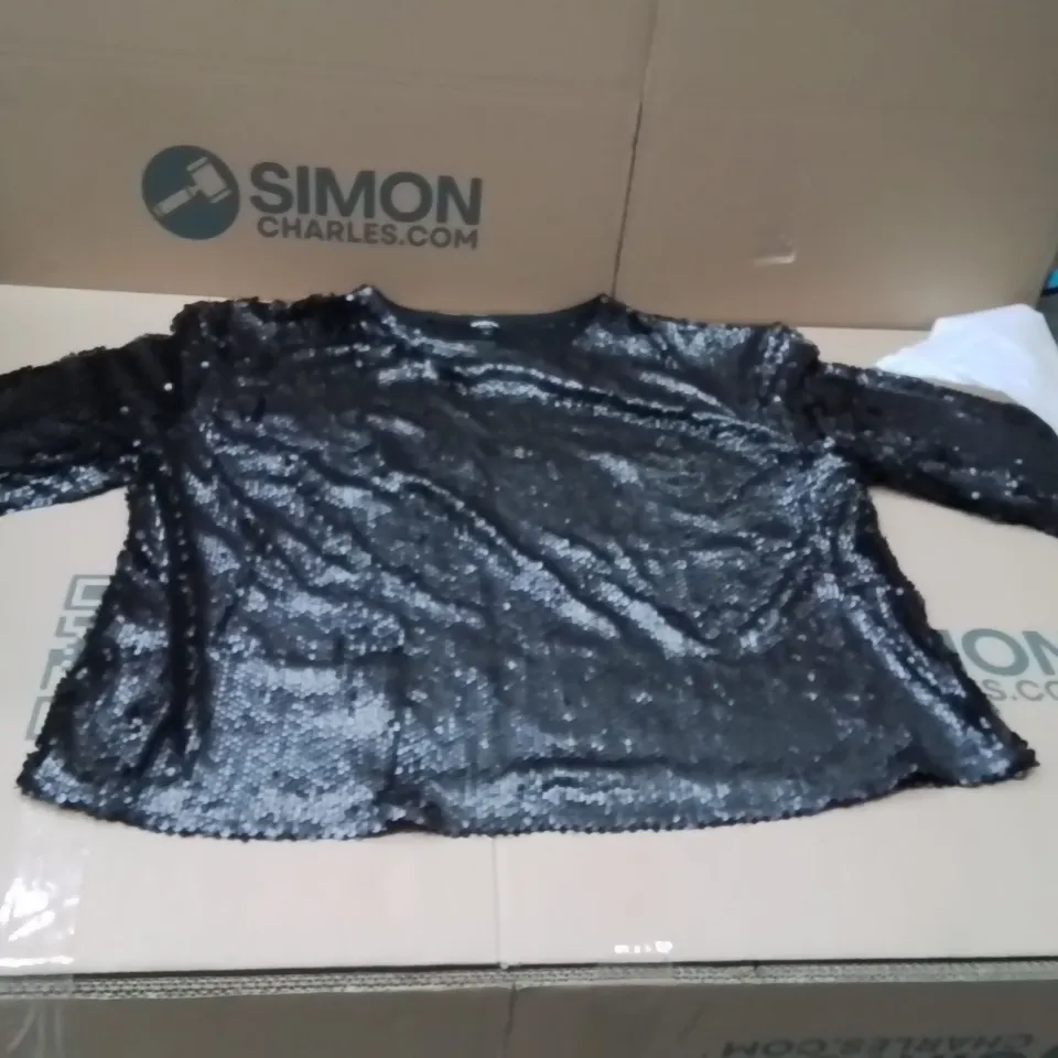 BOXED BRAND NEW APPROXIMATELY 16 SIMPLY BE SEQUIN TOP BLACK SIZE 18