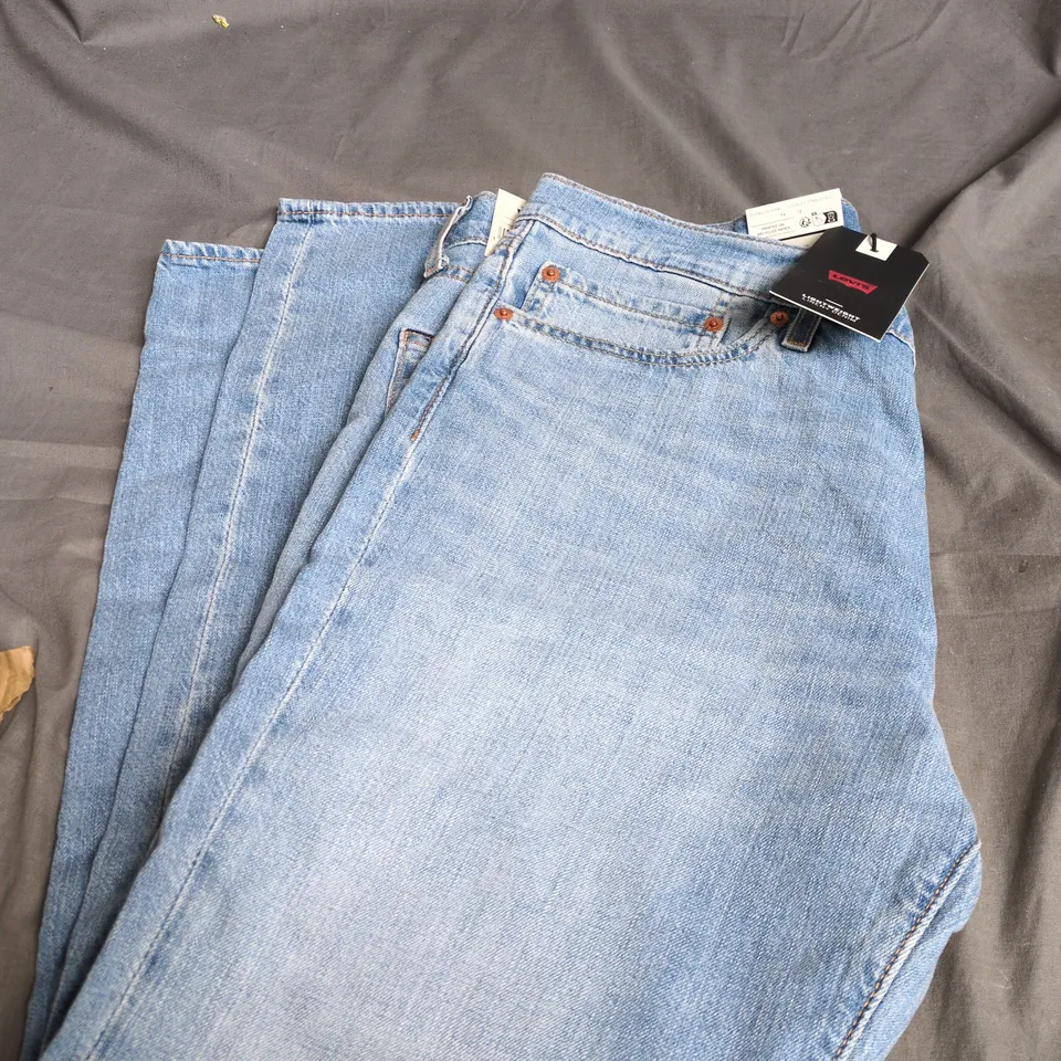 LEVI'S 511 SLIM JEANS – LIGHT INDIGO DENIM, UK 36 (W36 L30)