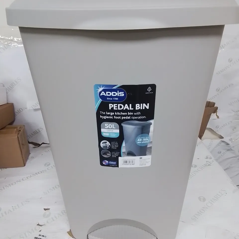 ADDIS PLASTIC 50 LITRE PEDAL BIN 