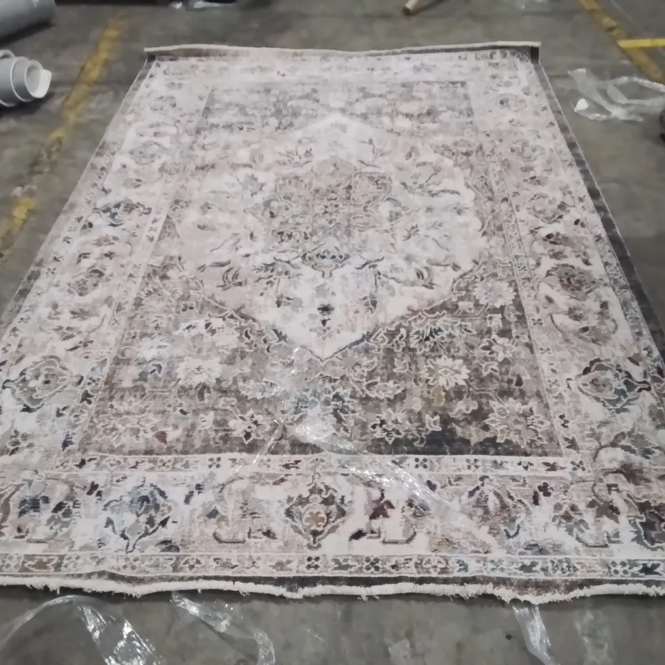 QUALITY DESIGNER AREA RUG - APPROXIMATELY 310X200