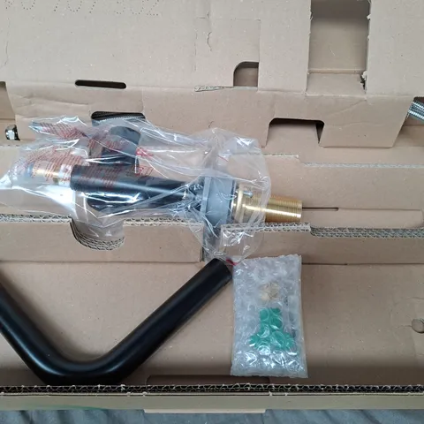 BOXED HANSGROHE TALIS M54 TAP SET 