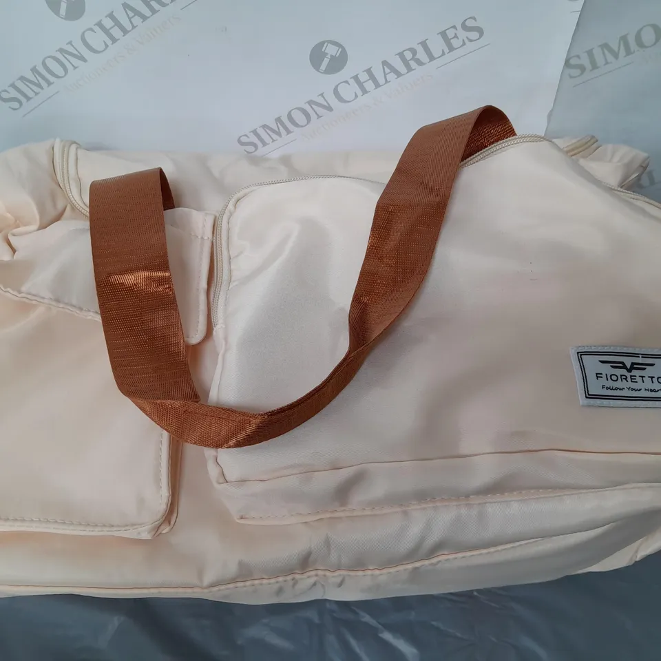 LARGE FIORETTO CREAM AND GOLD GYM BAG