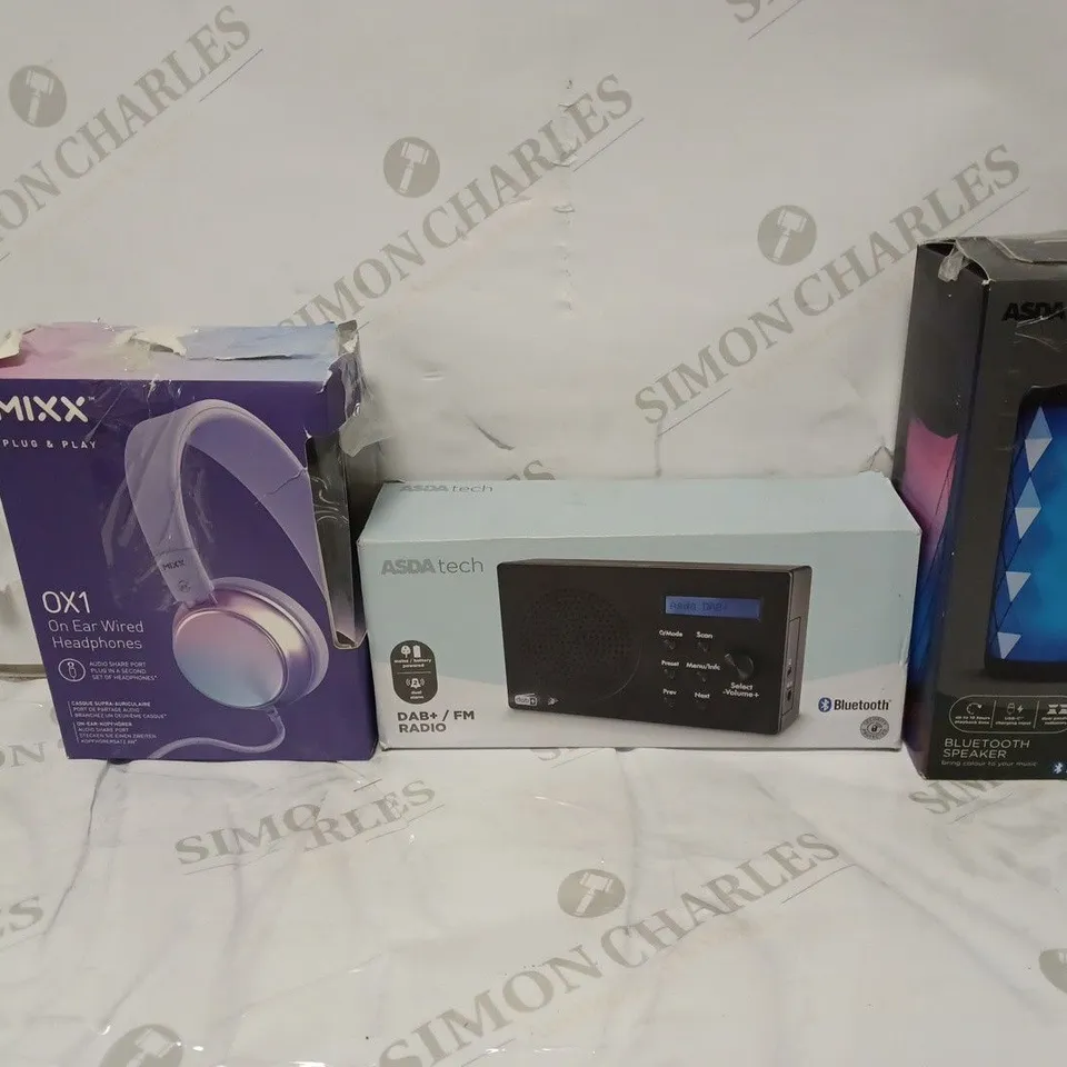 LARGE BOX OF ASSORTED ELECTRICALS TO INCLUDE MIXX 0X1 HEADPHONES, DAB+/FM RADIO, BLUETOOTH SPEAKERS, ETC