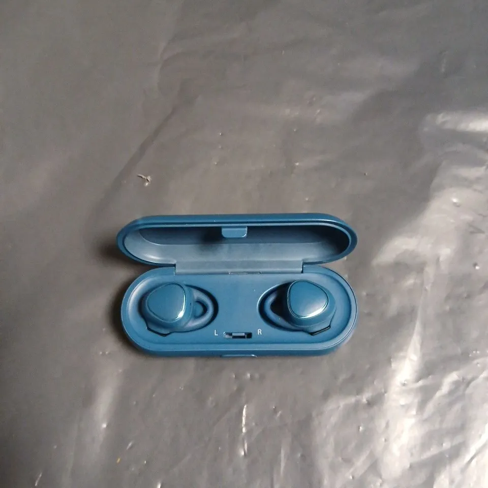 SAMSUNG GALAXY BUDS WIRELESS EARBUDS IN BLUE CHARGING CASE