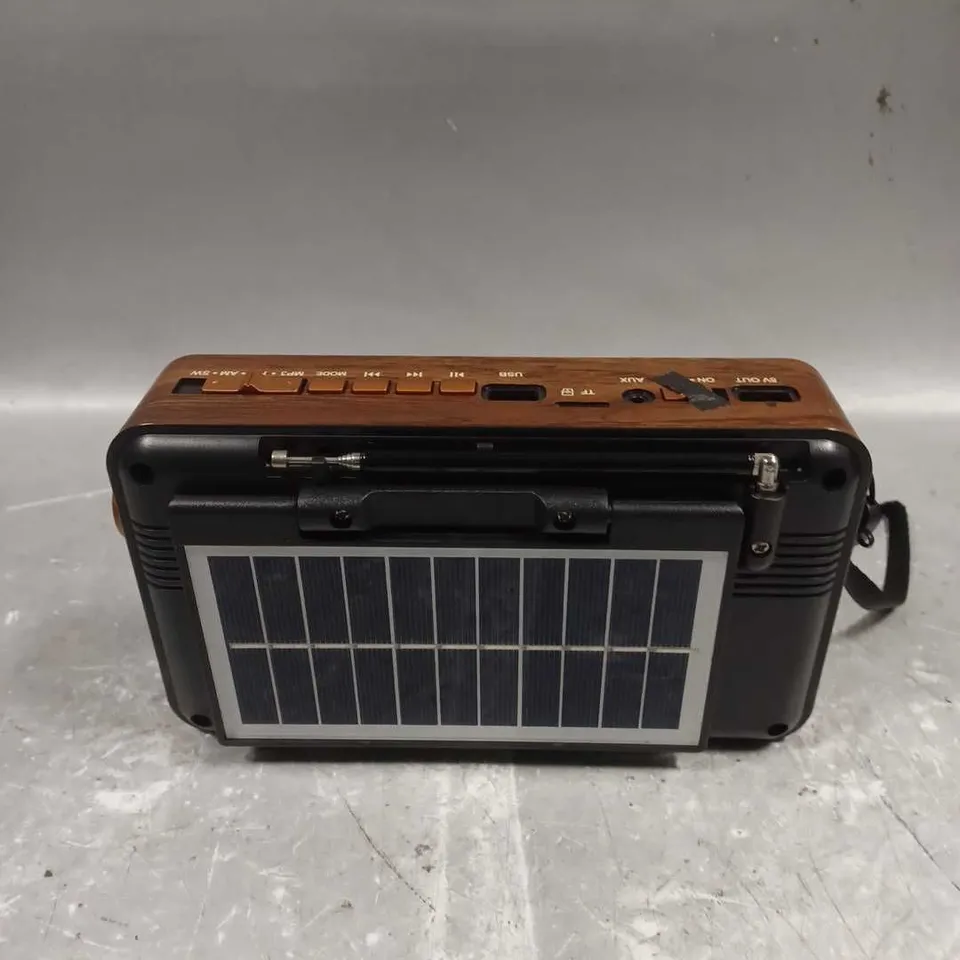 MERODITH SOLAR RADIO M-521BT-S