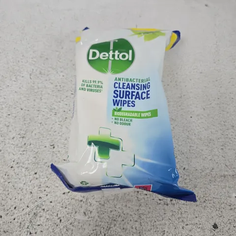 6 DETTOL ANTIBACTERIAL CLEANSING SURFACE WIPE PACKS (126 WIPES PER PACK)