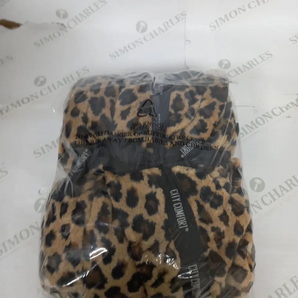 BAGGED CITY COMFORT LADIES DRESSING GOWN SIZE XL