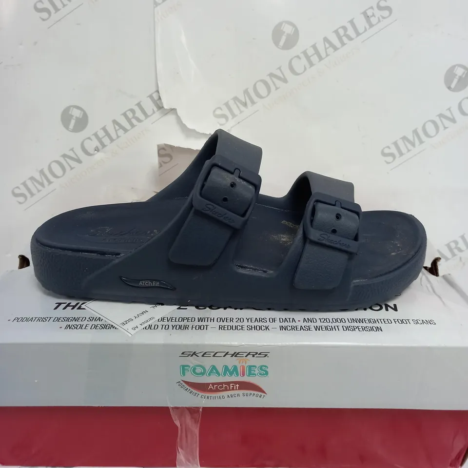 SKECHERS ARCH FIT FOAMIES SLIDE SANDAL SIZE 6