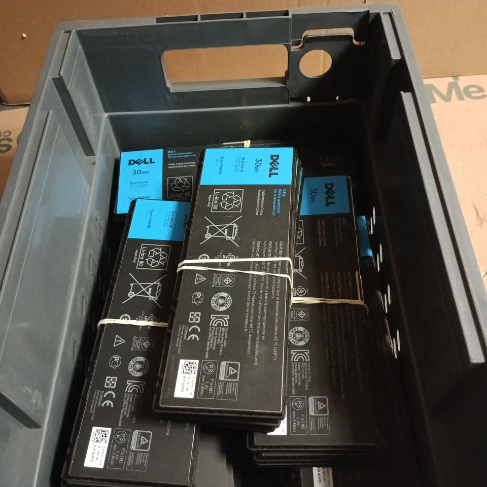 TOTE OF APPROXIMATELY 45 X DELL 30WH STANDARD RECHARGABLE LI-ION BATTERY TYPE FWRM8