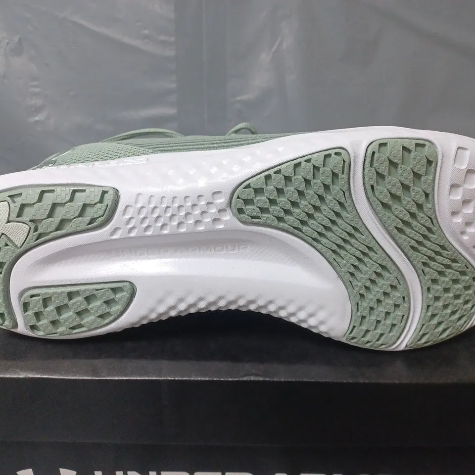 BOXED UNDER ARMOUR CHARGED SPEED SWIFT TRAINERS IN GREEN - UK 11