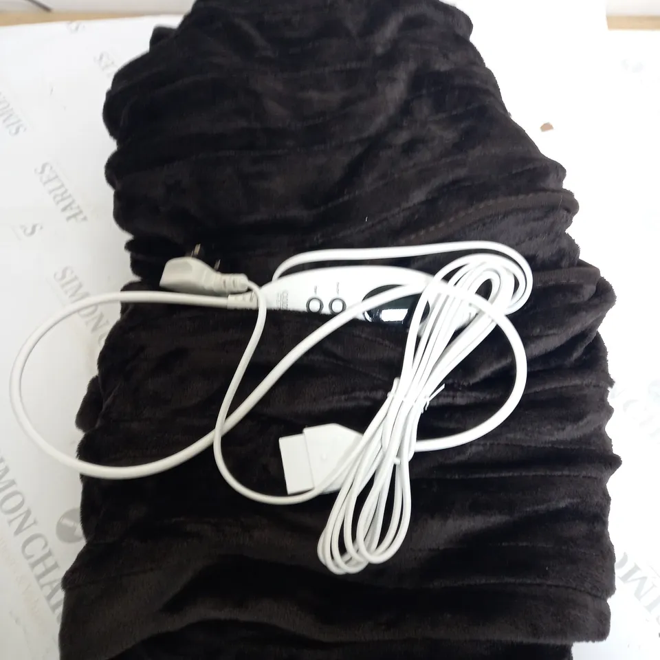 COZEE HOME HEATED TV BLANKET IN CHOCOLATE