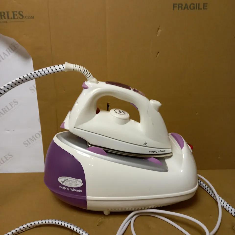 MORPHY RICHARDS JET STEAM GENERATOR IRON 333020 PINK/WHITE