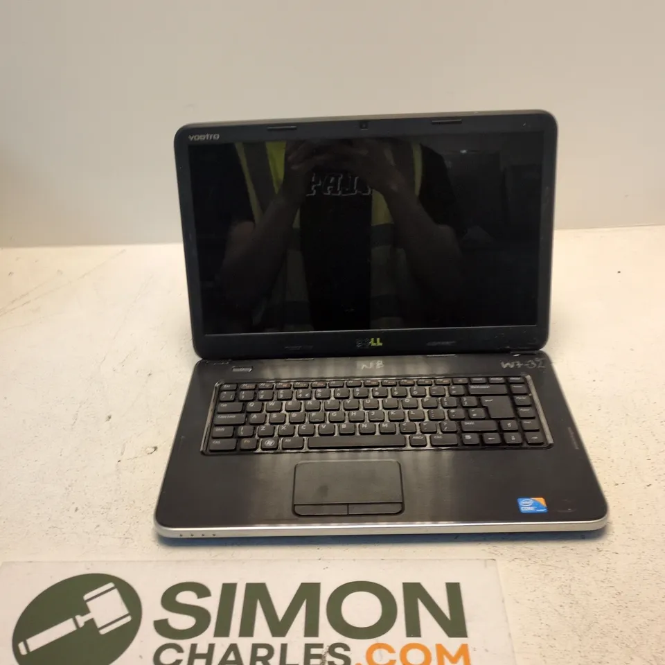 DELL VOSTRO 1540 LAPTOP – BLACK (FAULTY, NOT POWER TESTED)