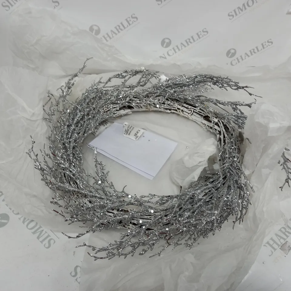 JM BY JULIEN MACDONALD PRE LIT GLITTER SEQUIN WREATH