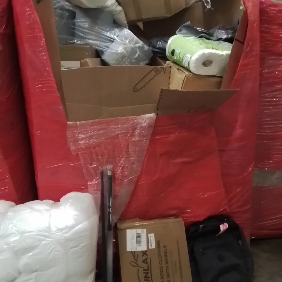 PALLET OF ASSORTED HOUSEHOLD GOODS AND PRODUCTS TO INCLUDE; SNOOKER CUE,MEN'S BACKPACK,DOUBLE RODS CLOTHING RACK WITH WHEELS,DUVET