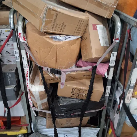 CAGE CONTAINING ASSORTED PRODUCT INCLUDING CLOTHES HANGERS, YOGA MAT, GARDEN HOSE & CAKE TURNTABLE