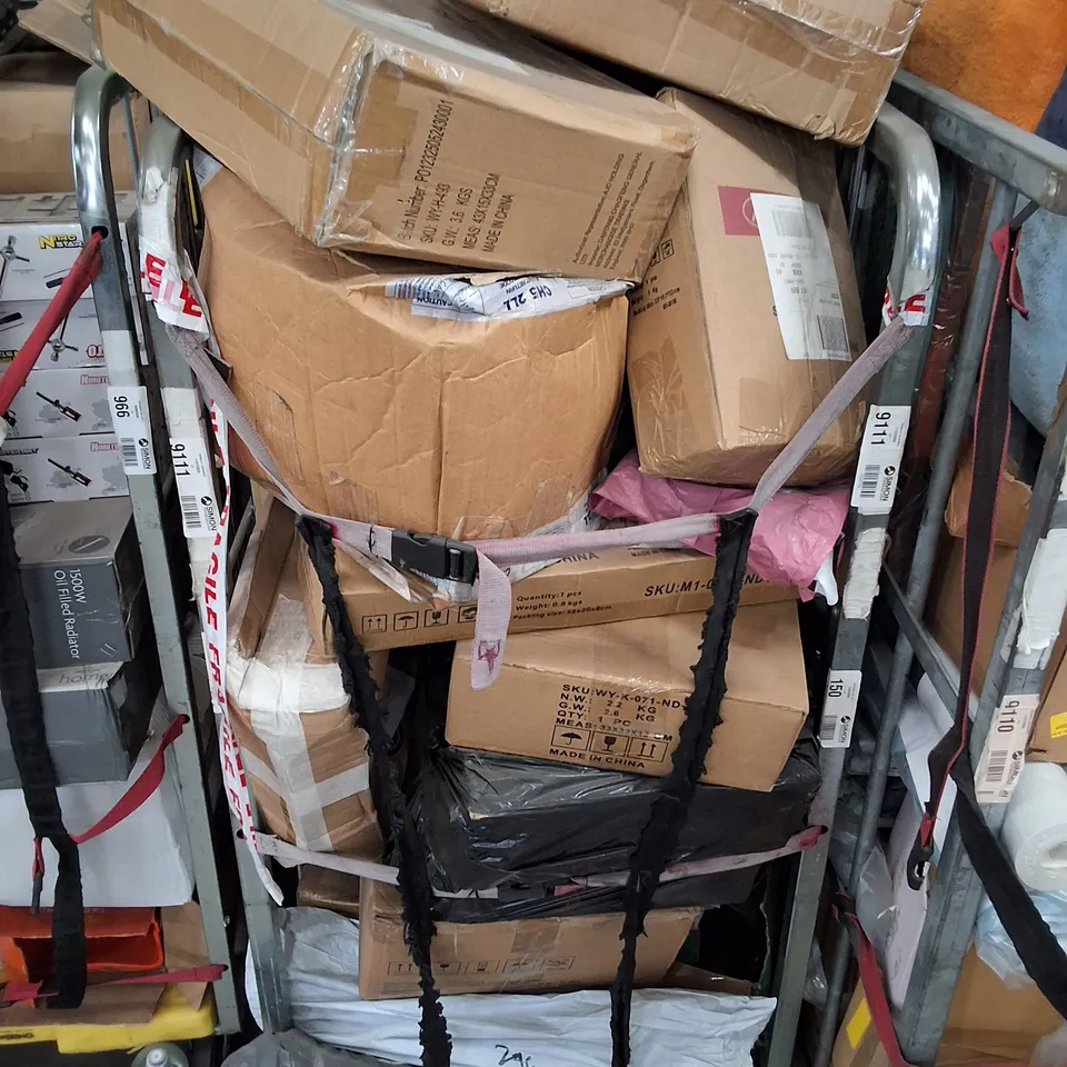 CAGE CONTAINING ASSORTED PRODUCT INCLUDING CLOTHES HANGERS, YOGA MAT, GARDEN HOSE & CAKE TURNTABLE