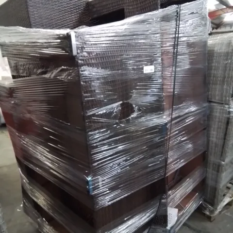 PALLET OF ASSORTED RATTAN GARDEN FURNITURE PARTS, INCLUDING 3 × BROWN SOFAS & 2 × BROWN COFFEE TABLES