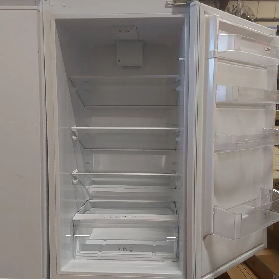 LOGIK LIFF7024 INTEGRATED 70/30 FRIDGE FREEZER - SLIDING HINGE
