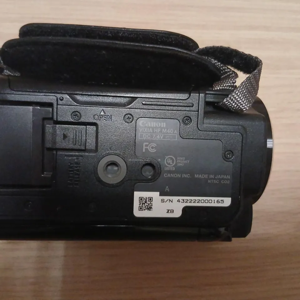 CANON VIXIA HF M40A CAMCORDER
