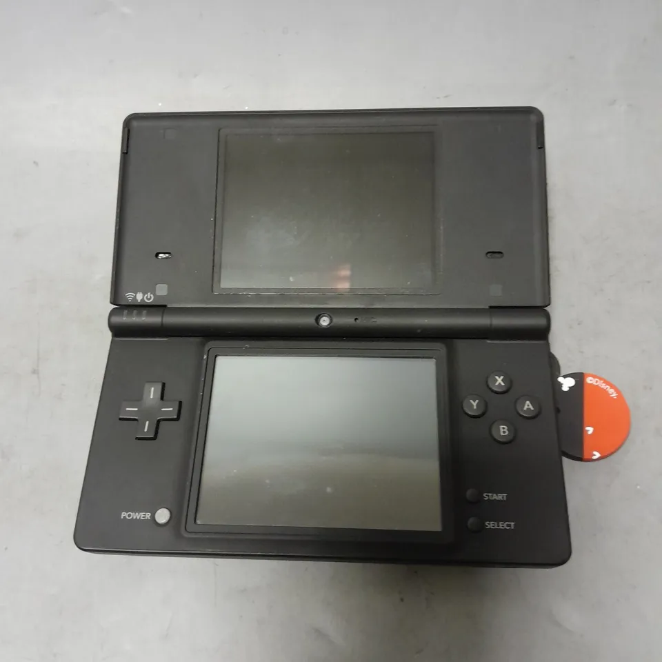 NINTENDO DS IN BLACK WITH DISNEY MINNIE MOUSE ACCESSORIES