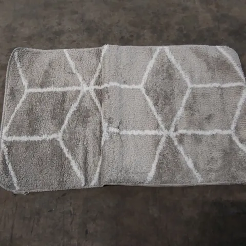 BRAND NEW BAGGED PACO HOME KAUNAS BATHMAT - 100 x 60cm