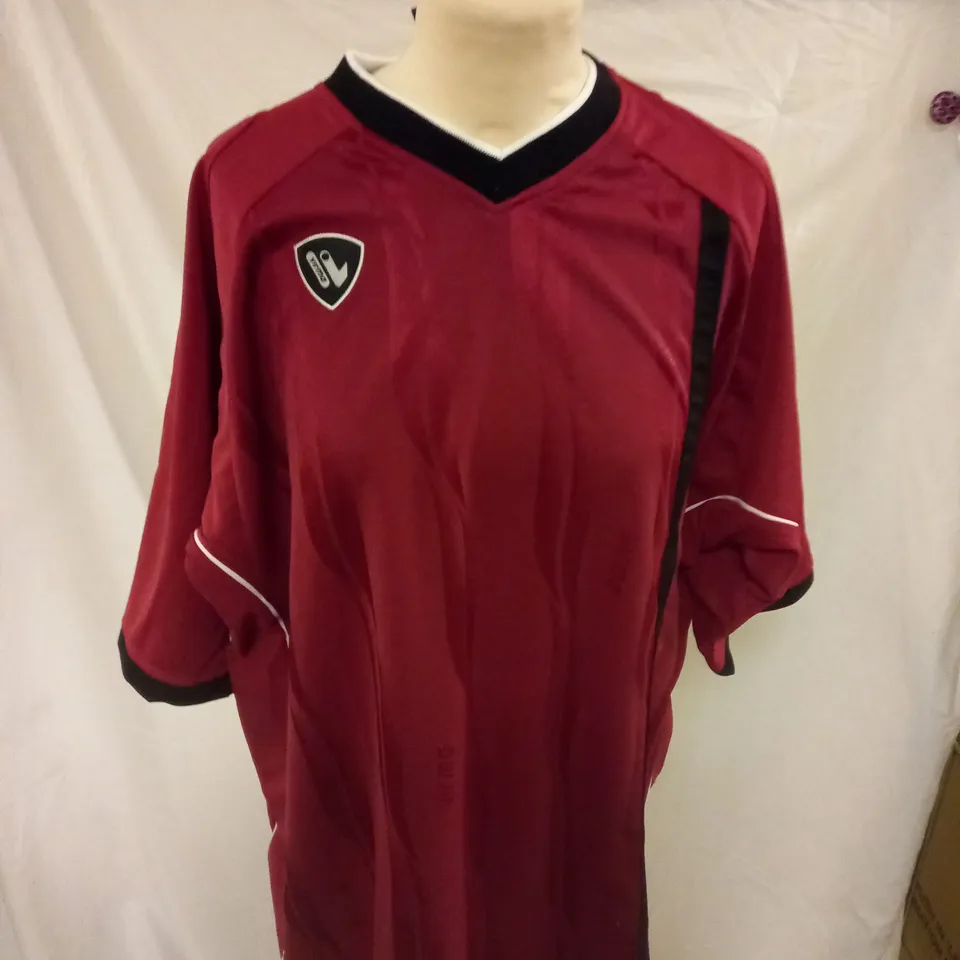 VIRMA RETRO STYLE CLASSIC FOOTBALL KIT SIZE XXL 